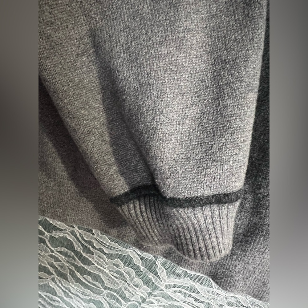 Eddie Bauer Men’s Gray Fitted Crewneck Sweater Size XL - Picture 5 of 6